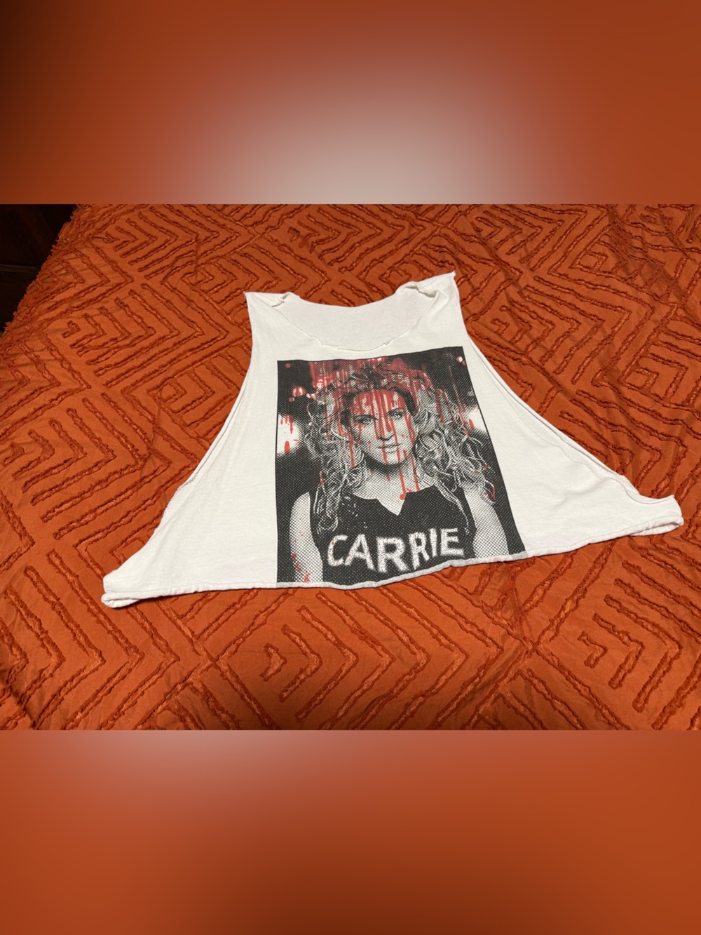 Cropped muscle Carrie Bradshaw Graphic Tank